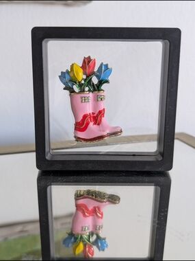 Tulip-in-Boot Brooch